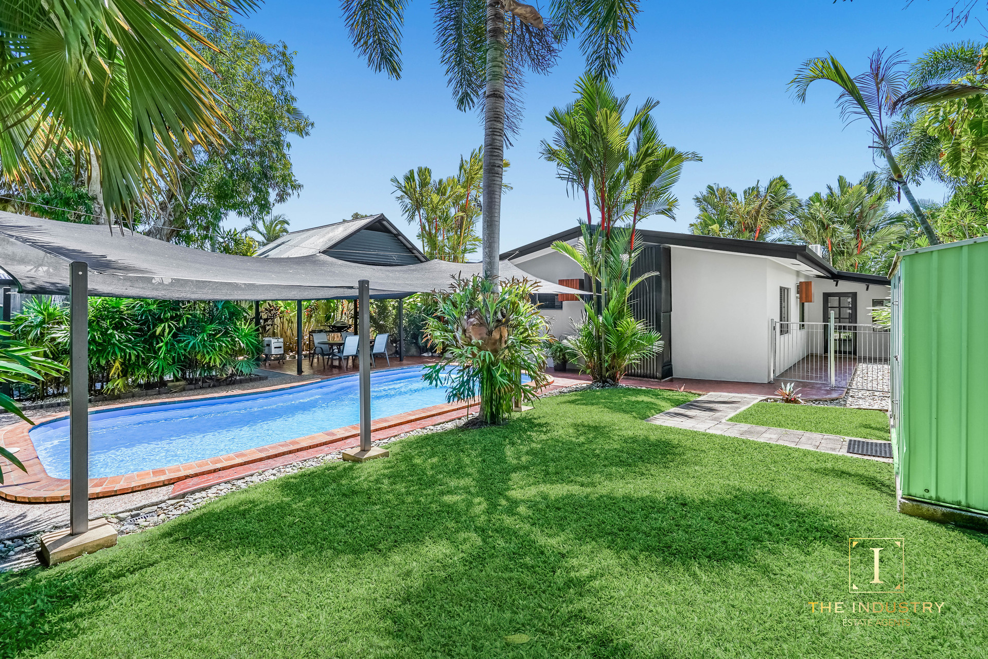 3 Corinda Close, Trinity Beach, QLD 4879 AUS