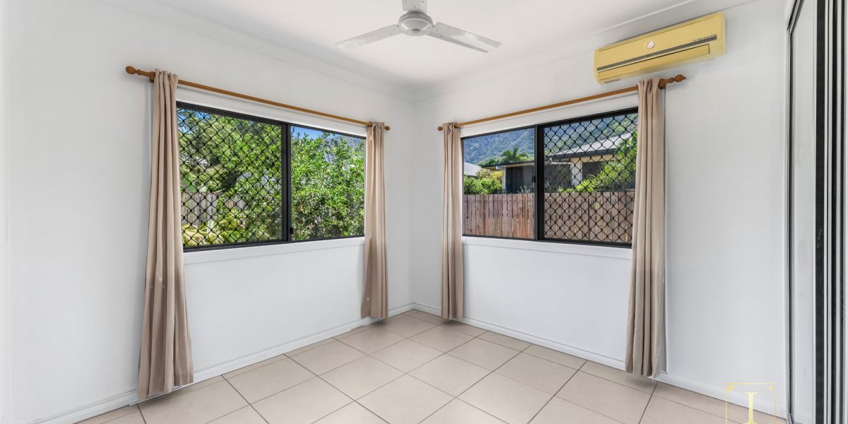 13 Craven Street, Redlynch, QLD 4870 AUS