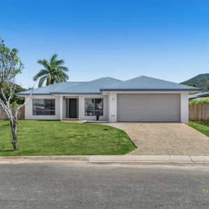 13 Craven Street, Redlynch, QLD 4870 AUS