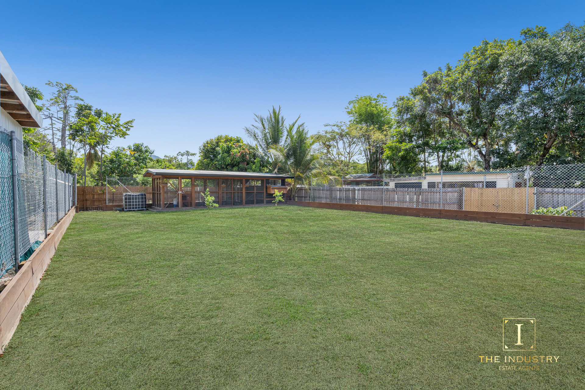 13-15 Cairns Street, Cairns North, QLD 4870 AUS