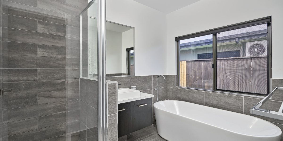 5 Midship Street, Trinity Beach, QLD 4879 AUS