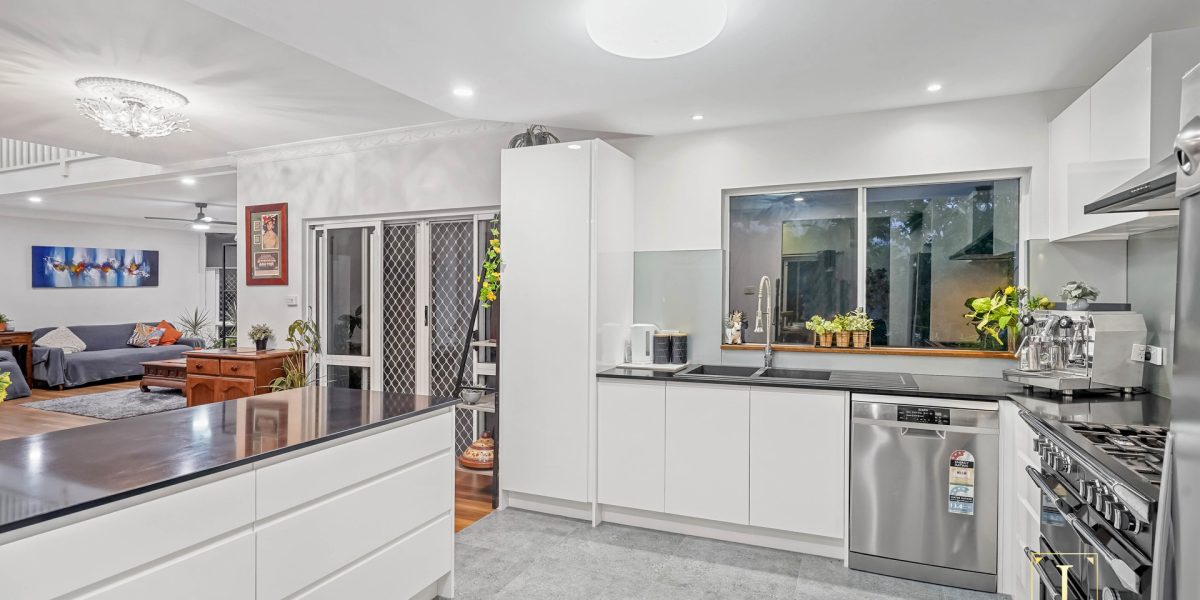 98 Cassowary Street, Freshwater, QLD 4870 AUS
