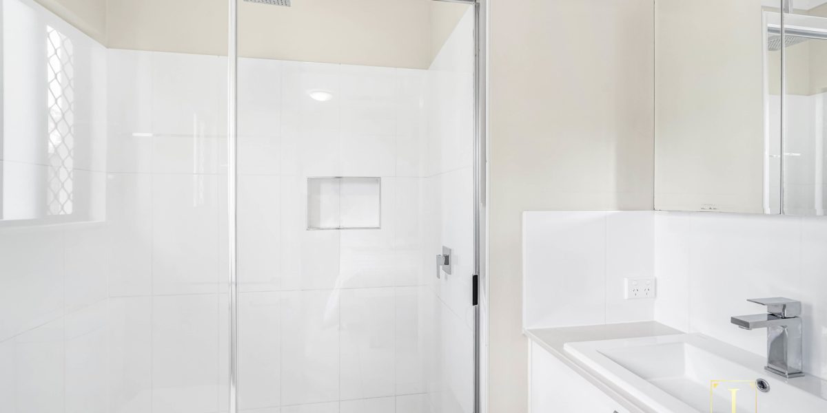 29 City View Crescent, Mooroobool, QLD 4870 AUS