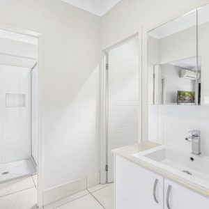 29 City View Crescent, Mooroobool, QLD 4870 AUS