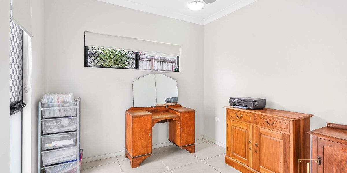 29 City View Crescent, Mooroobool, QLD 4870 AUS