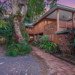 33 Arlington Esplanade, Clifton Beach, QLD 4879 AUS