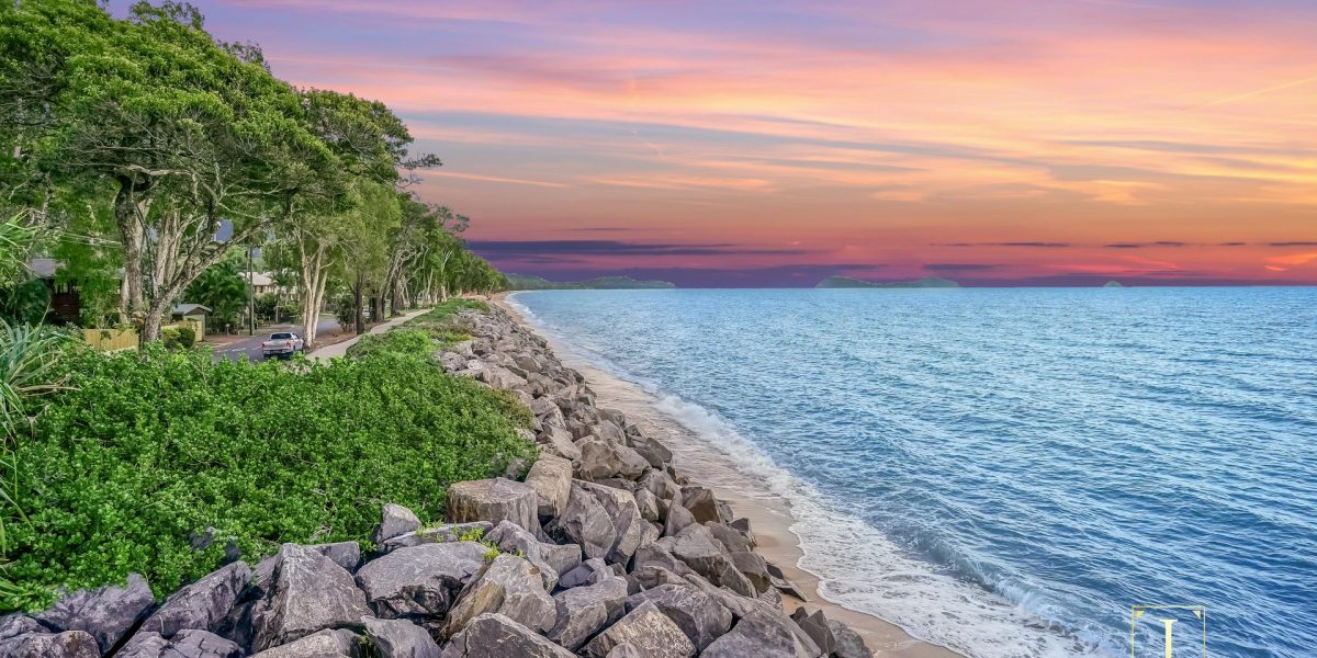 33 Arlington Esplanade, Clifton Beach, QLD 4879 AUS