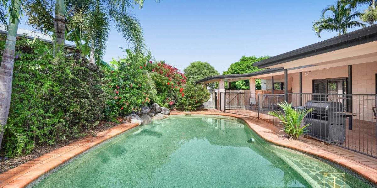 4 Eagle Close, Yorkeys Knob, QLD 4878 AUS