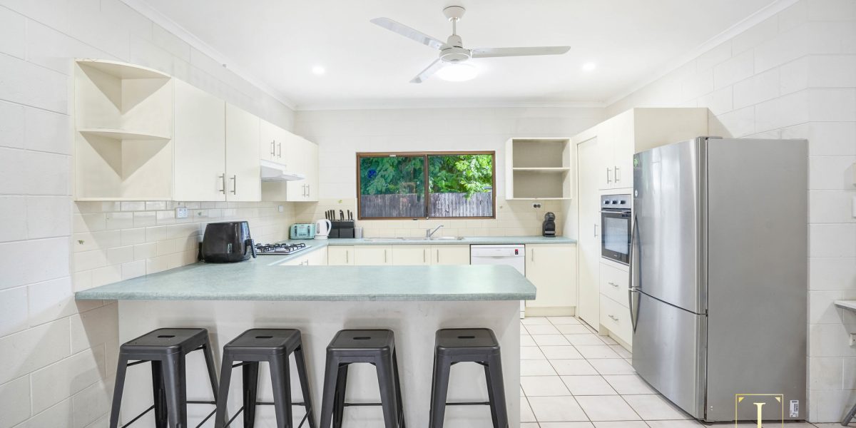 4 Eagle Close, Yorkeys Knob, QLD 4878 AUS