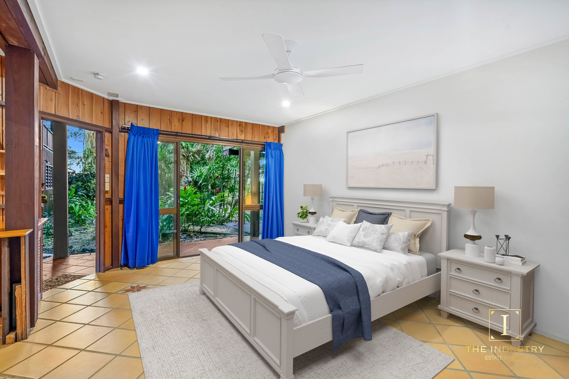 33 Arlington Esplanade, Clifton Beach, QLD 4879 AUS