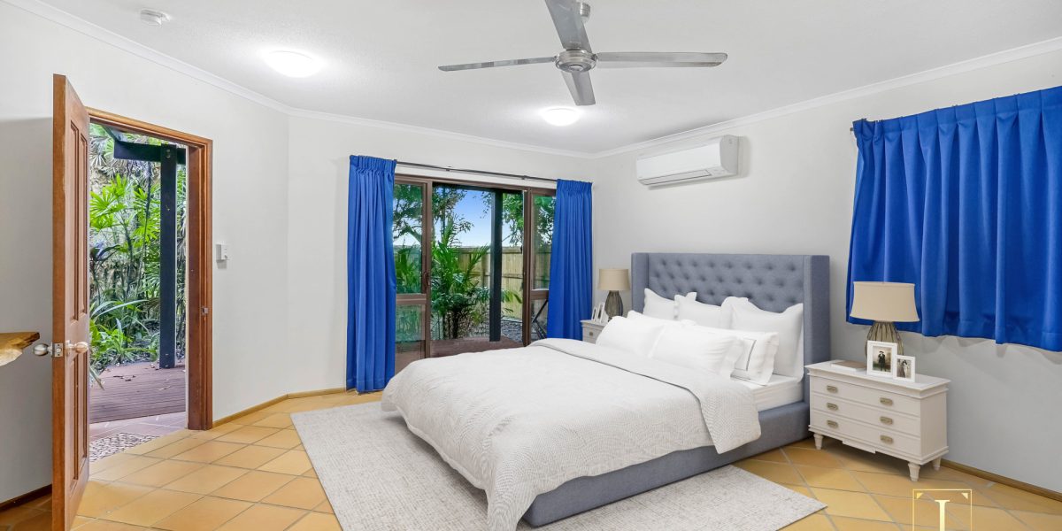 33 Arlington Esplanade, Clifton Beach, QLD 4879 AUS