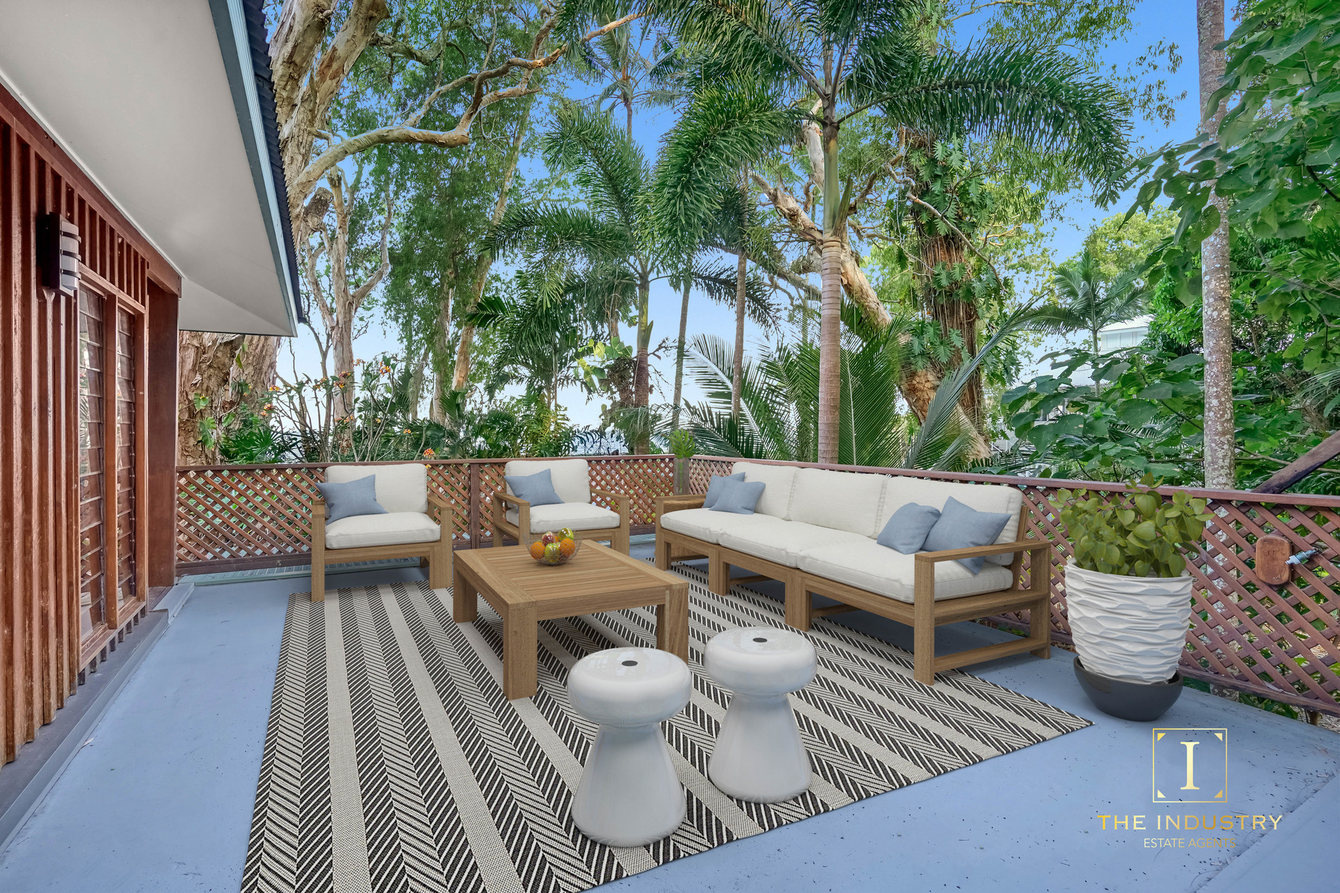 33 Arlington Esplanade, Clifton Beach, QLD 4879 AUS