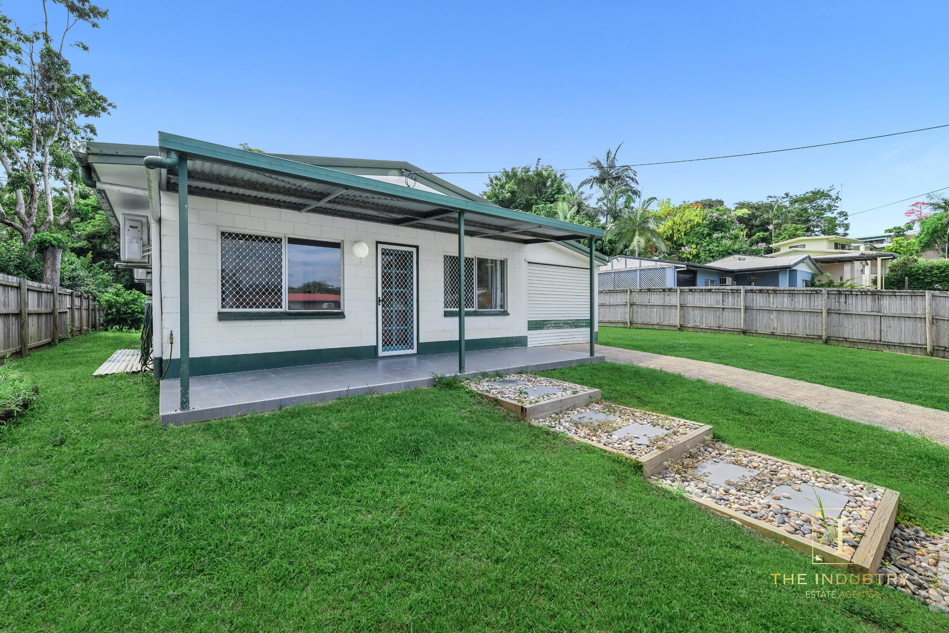 5 Kambara Street, White Rock, QLD 4868 AUS