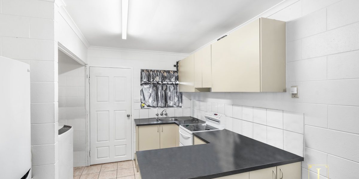 11/28 Girralong Street, Woree, QLD 4868 AUS