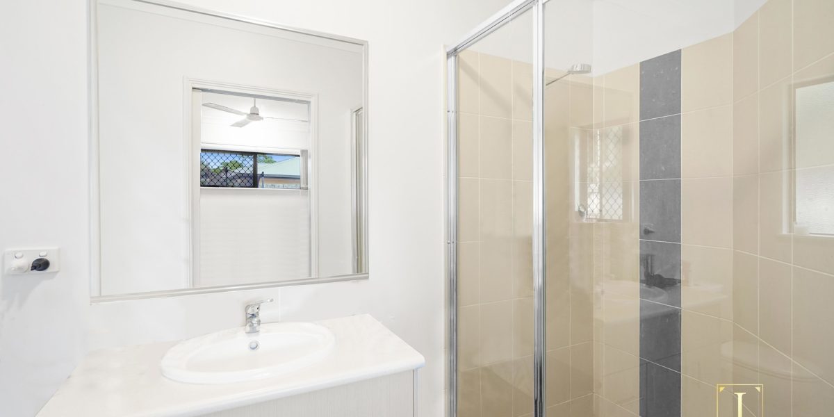 8 Walgan Close, Bentley Park, QLD 4869 AUS