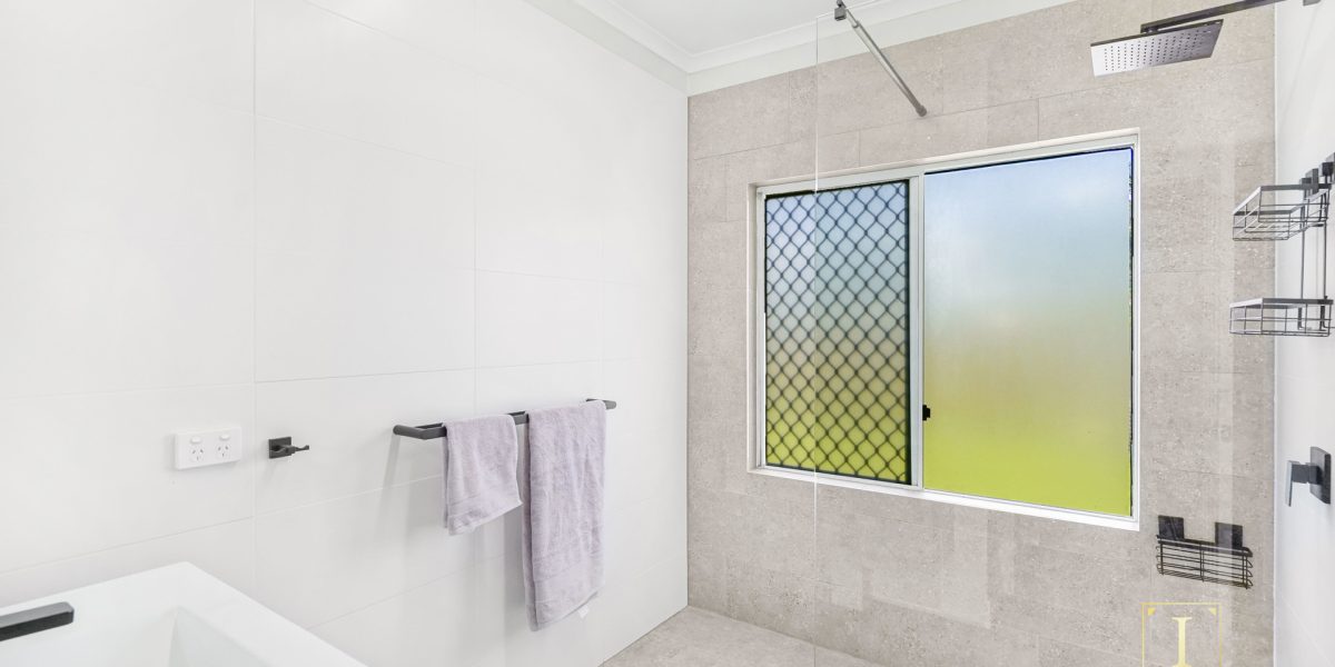 121 Barnard Drive, Mount Sheridan, QLD 4868 AUS