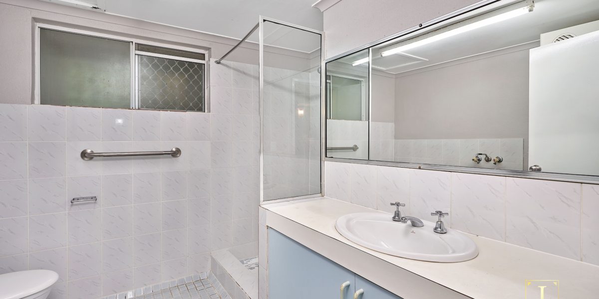 18/1 Ray Street, Yorkeys Knob, QLD 4878 AUS