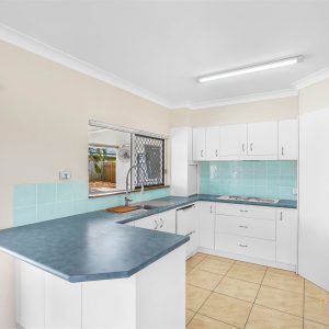 195 Robert Road, Bentley Park, QLD 4869 AUS