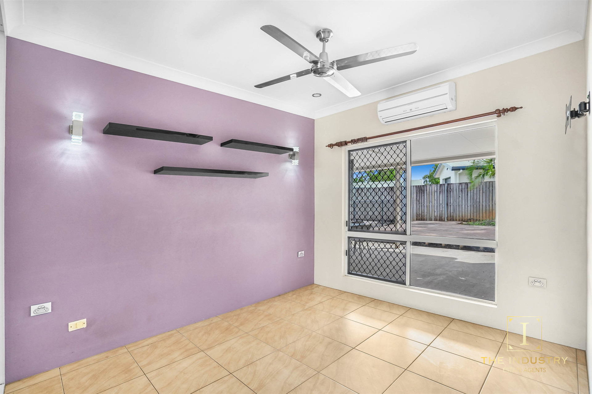 195 Robert Road, Bentley Park, QLD 4869 AUS