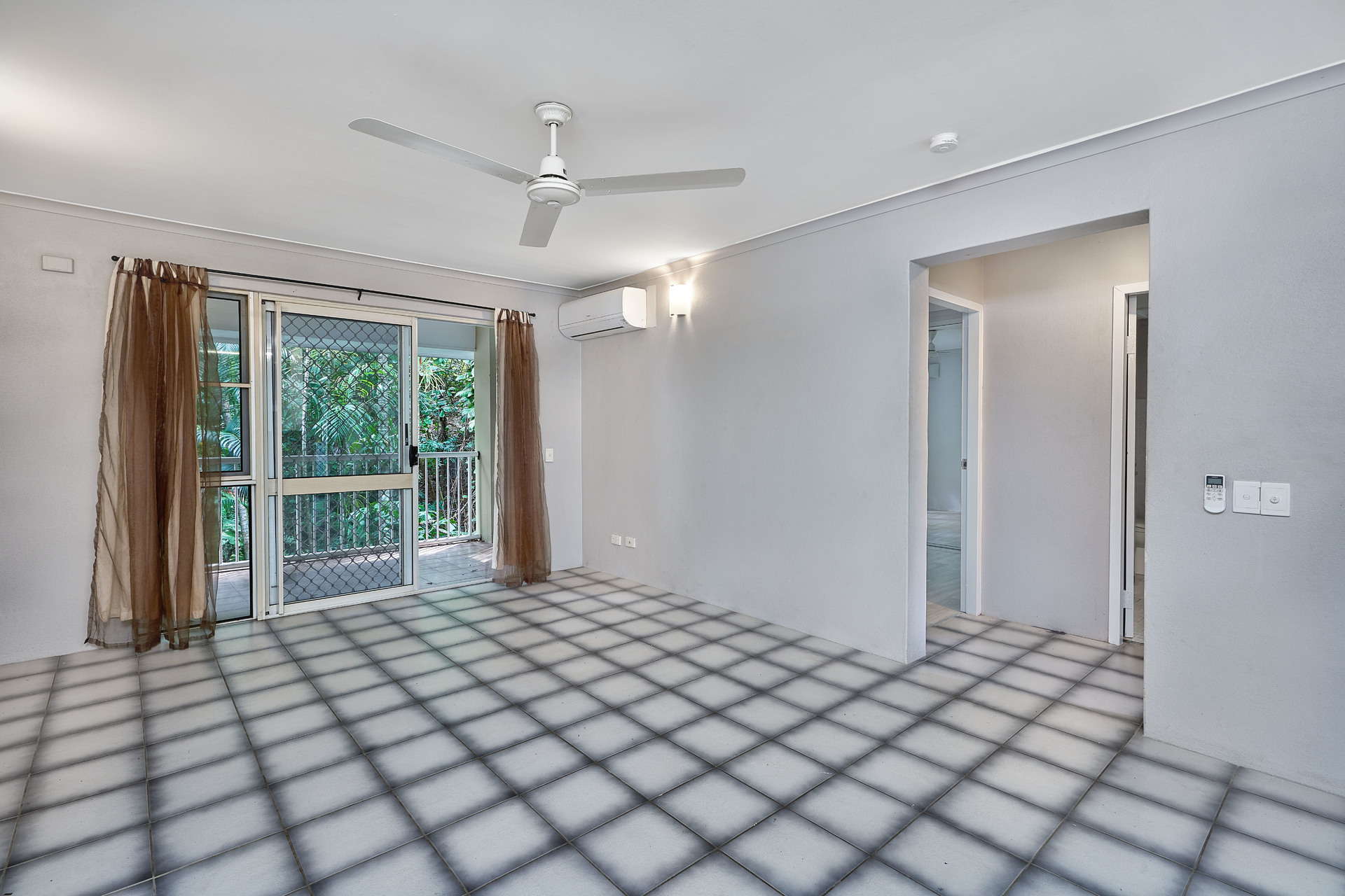 18/1 Ray Street, Yorkeys Knob, QLD 4878 AUS