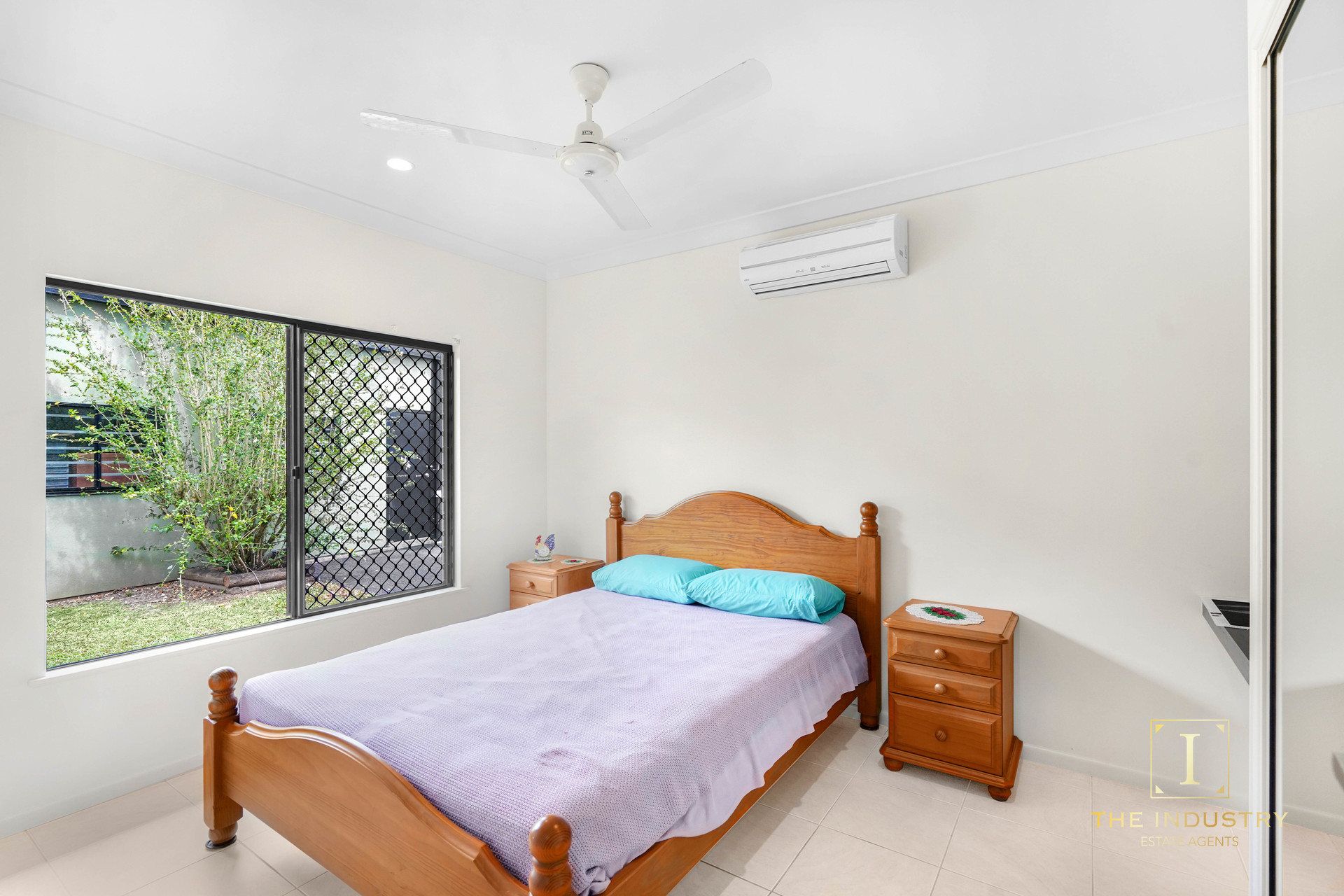 27 Bundey Street, Bentley Park, QLD 4869 AUS