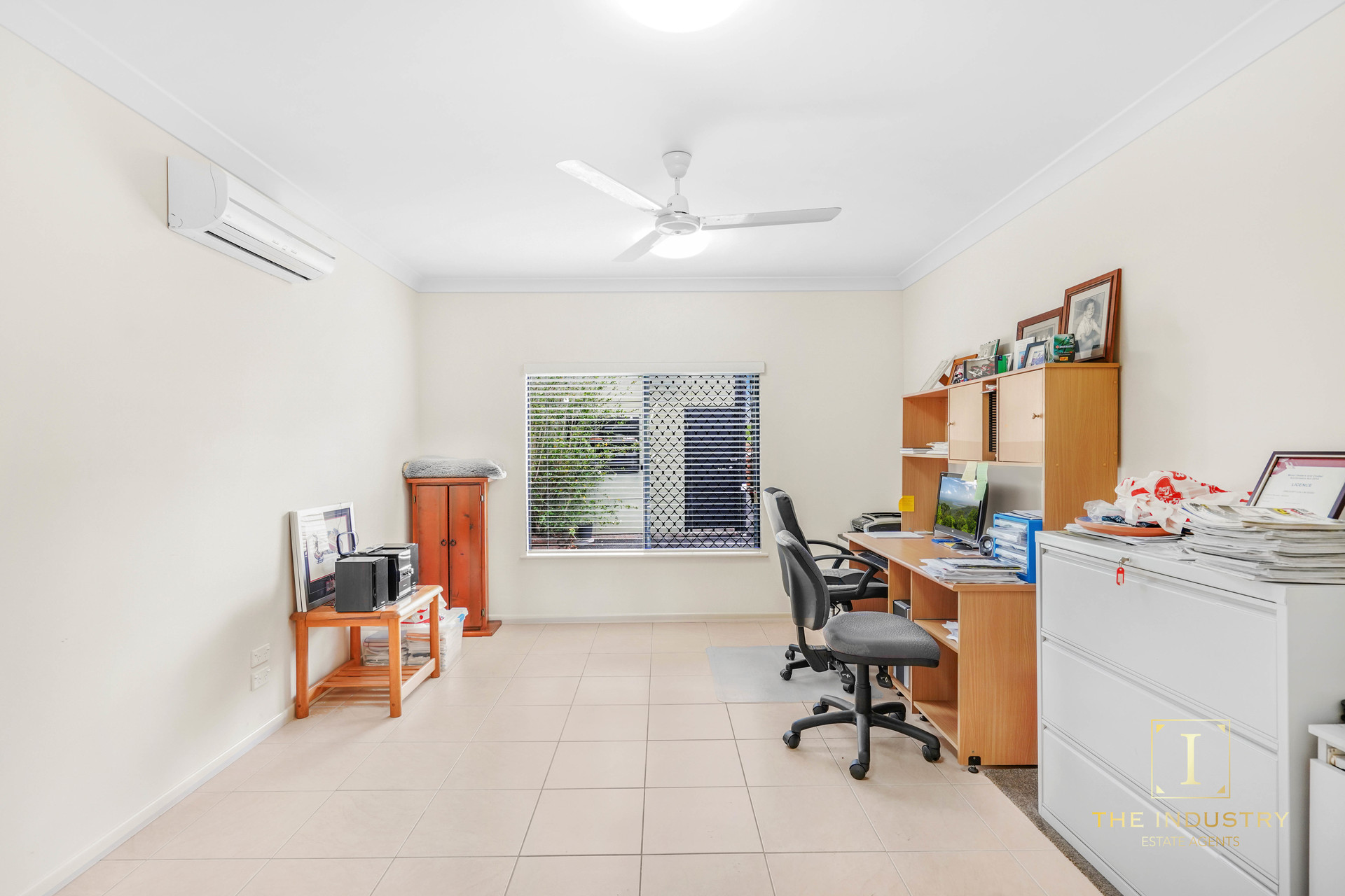 27 Bundey Street, Bentley Park, QLD 4869 AUS