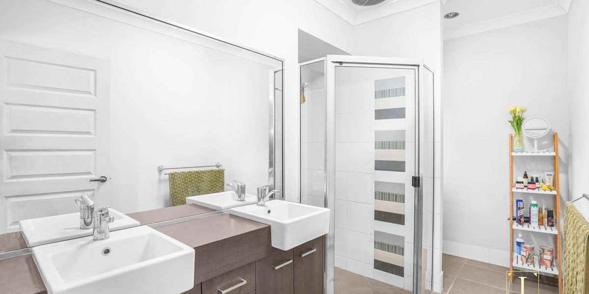 15 Bowline Close, Trinity Beach, QLD 4879 AUS
