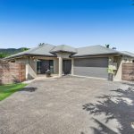 15 Bowline Close, Trinity Beach, QLD 4879 AUS