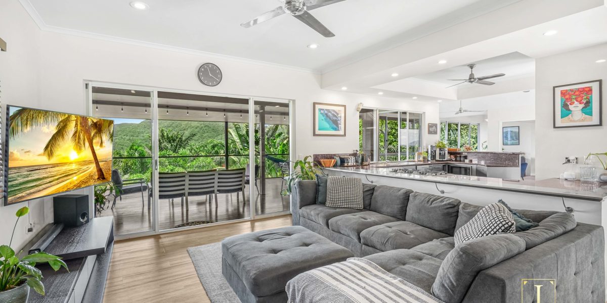 32 Hutchinson Street, Edge Hill, QLD 4870 AUS