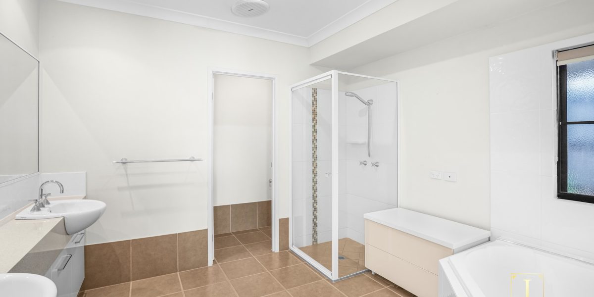 77 Moresby Street, Trinity Beach, QLD 4879 AUS