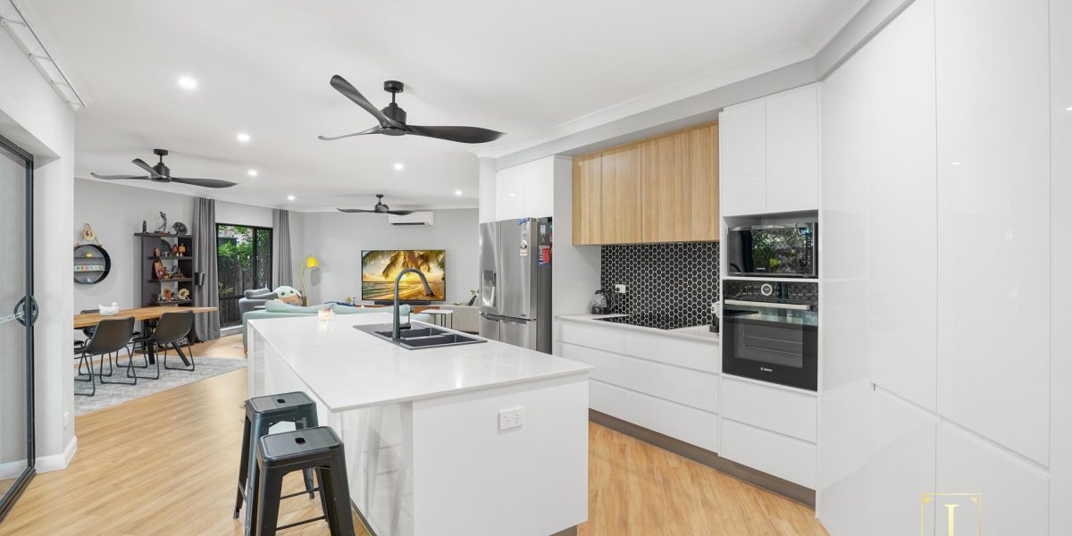 7 Kulgun Street, Caravonica, QLD 4878 AUS