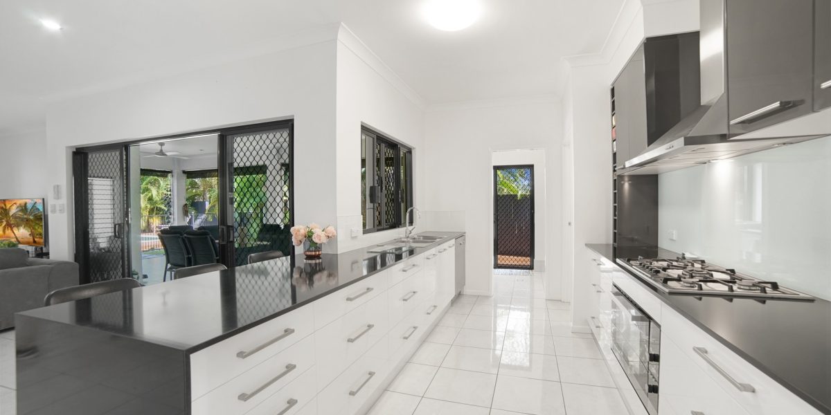 6 Redcap Bend, Trinity Park, QLD 4879 AUS