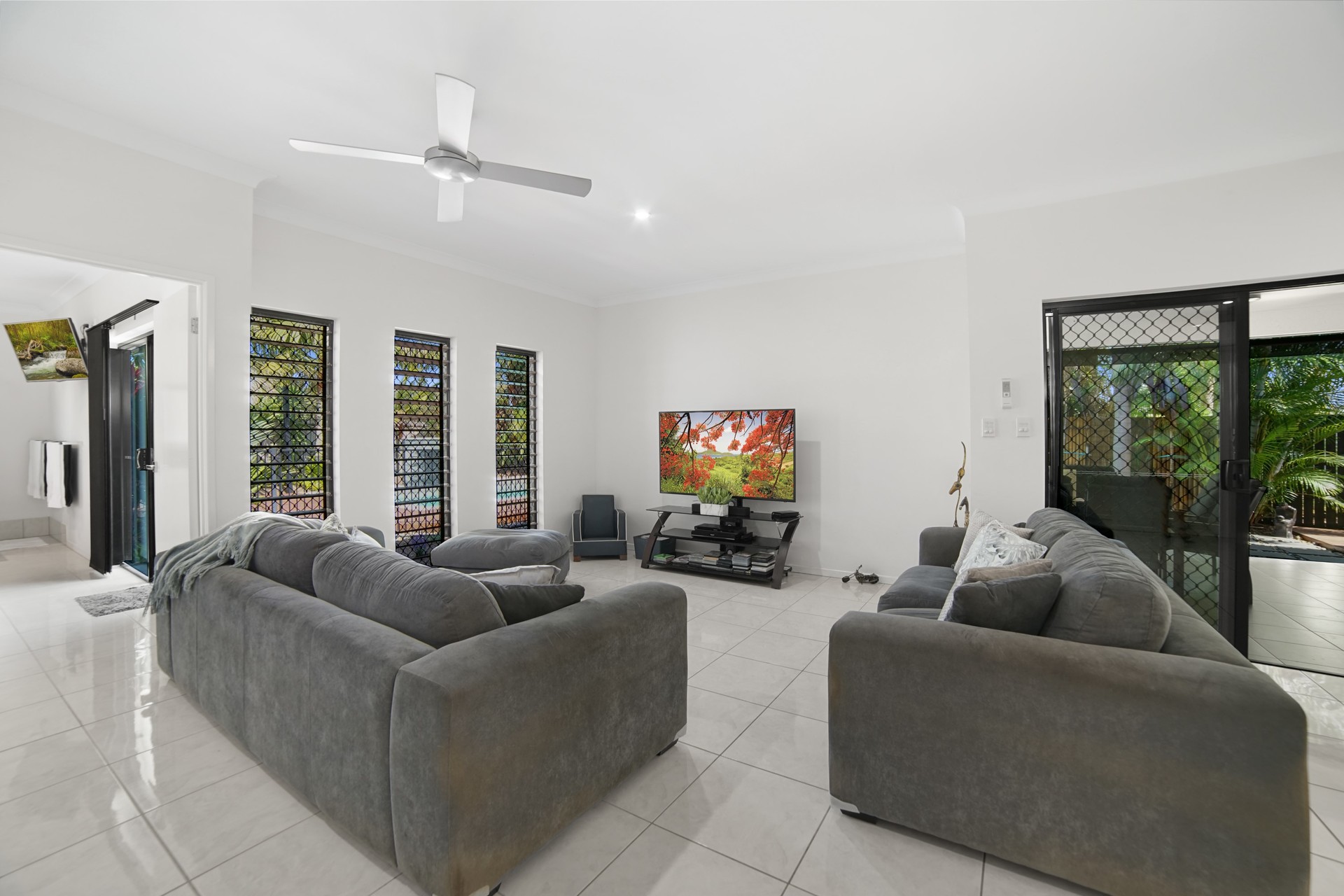 6 Redcap Bend, Trinity Park, QLD 4879 AUS