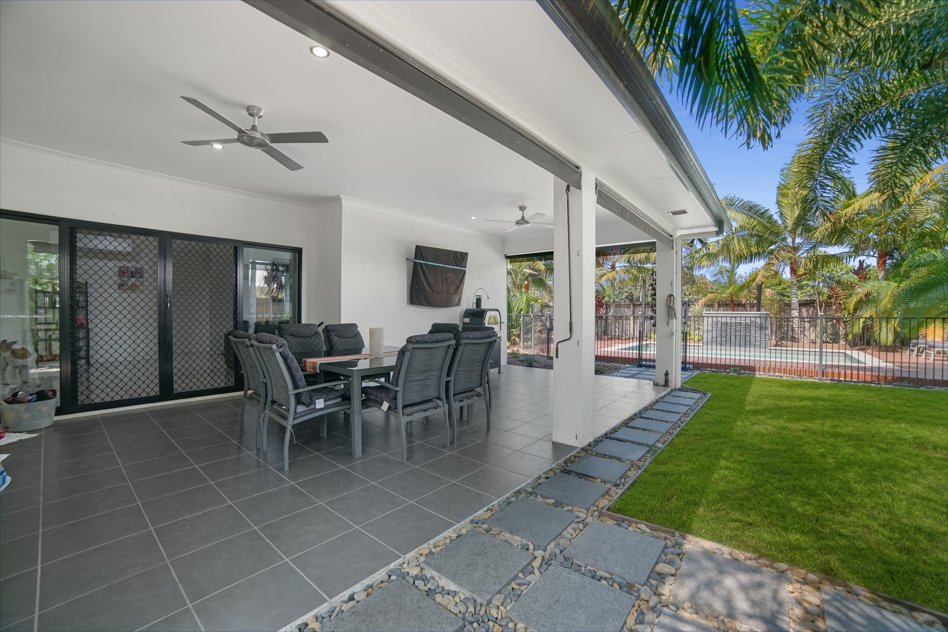 6 Redcap Bend, Trinity Park, QLD 4879 AUS