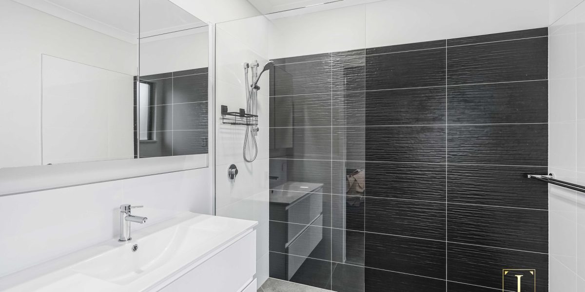 4 Oakdale Close, Trinity Beach, QLD 4879 AUS