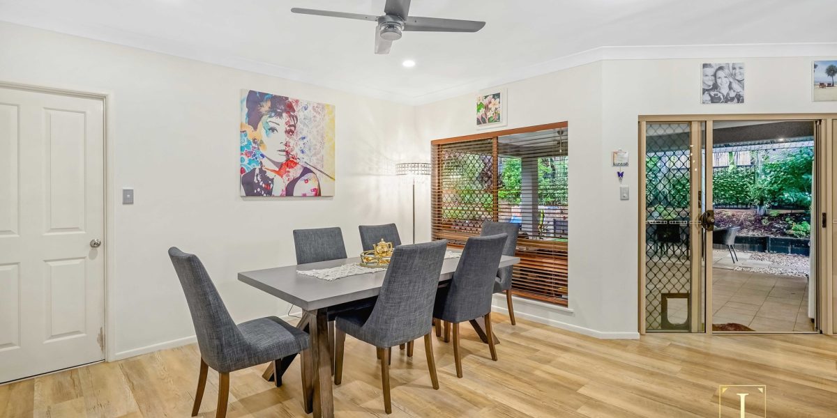 17 Lillipilli Street, Redlynch, QLD 4870 AUS