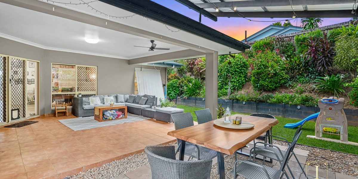17 Lillipilli Street, Redlynch, QLD 4870 AUS