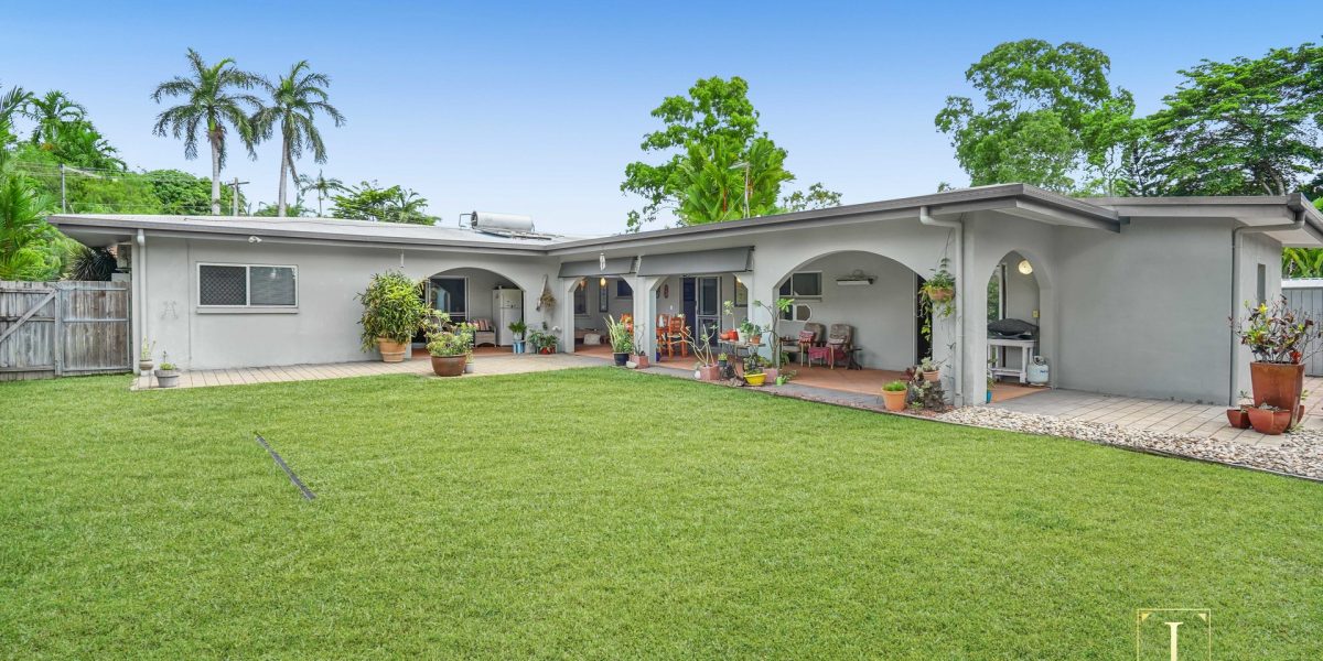 10 Hagen Close, Trinity Beach, QLD 4879 AUS