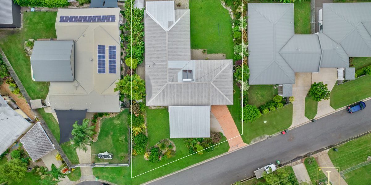 10 Hagen Close, Trinity Beach, QLD 4879 AUS