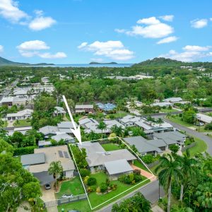 10 Hagen Close, Trinity Beach, QLD 4879 AUS