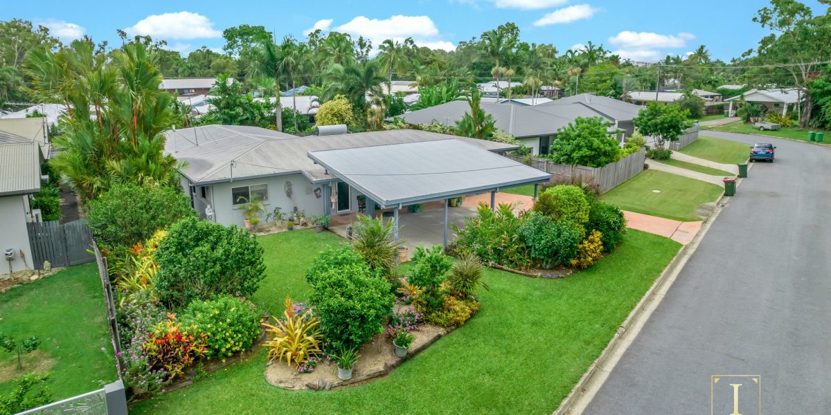 10 Hagen Close, Trinity Beach, QLD 4879 AUS