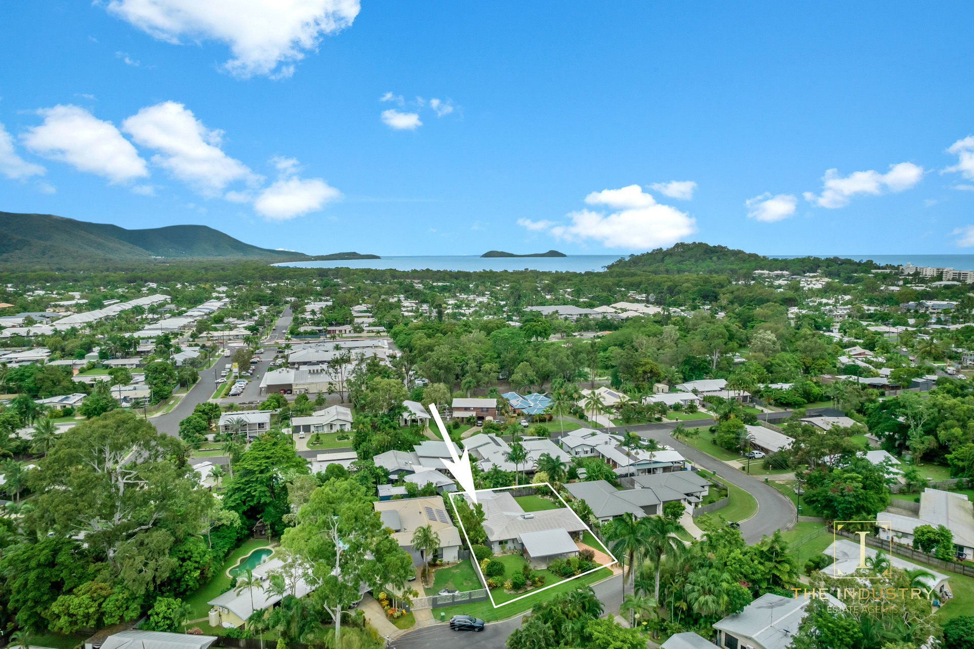 10 Hagen Close, Trinity Beach, QLD 4879 AUS