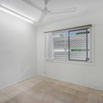 8 Tulip Close, Manunda, QLD 4870 AUS