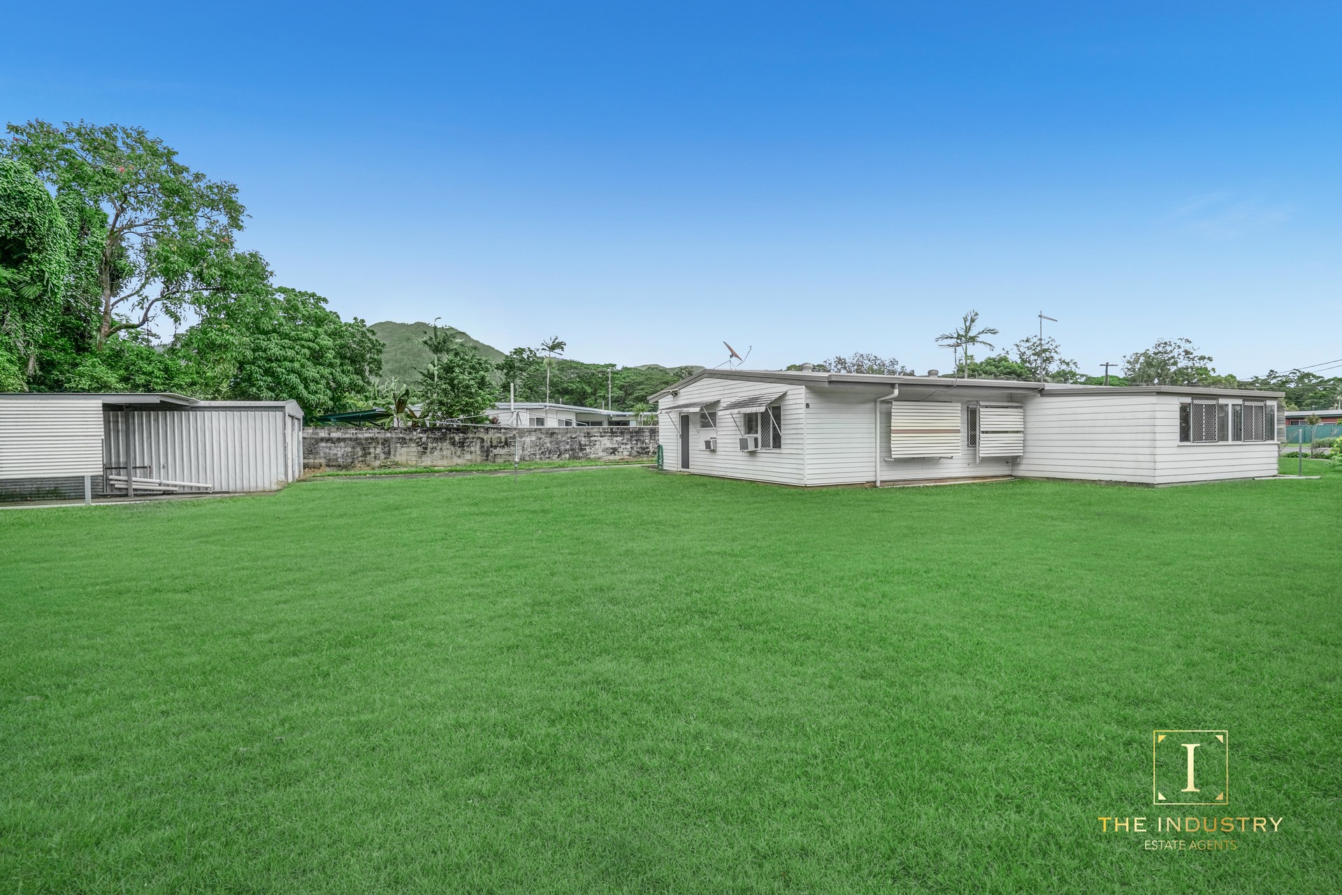 8 Tulip Close, Manunda, QLD 4870 AUS