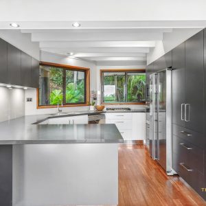 8 Saidor Close, Trinity Beach, QLD 4879 AUS