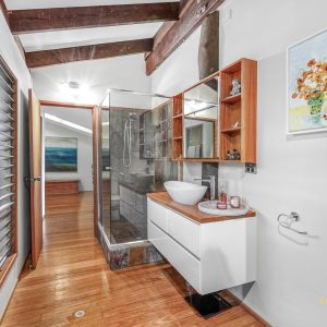 8 Saidor Close, Trinity Beach, QLD 4879 AUS