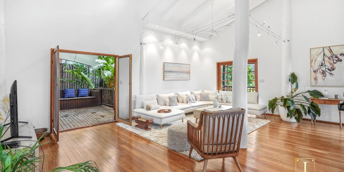 8 Saidor Close, Trinity Beach, QLD 4879 AUS