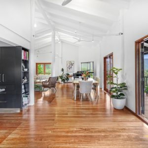 8 Saidor Close, Trinity Beach, QLD 4879 AUS