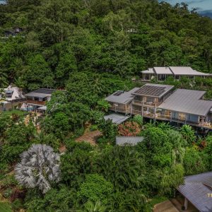 8 Saidor Close, Trinity Beach, QLD 4879 AUS