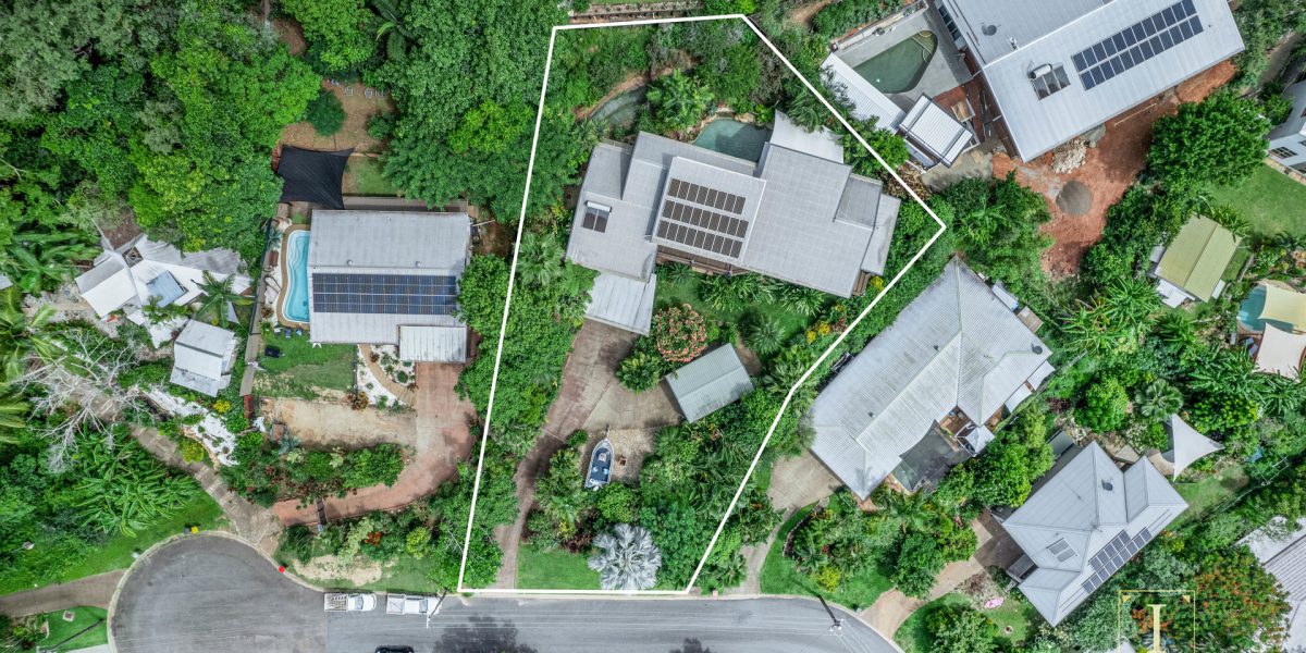 8 Saidor Close, Trinity Beach, QLD 4879 AUS
